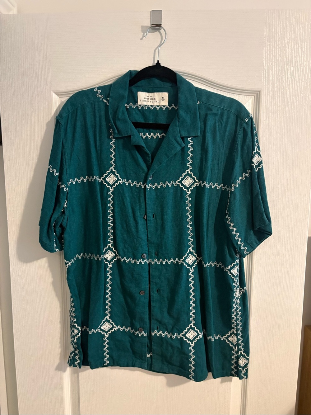 Abercrombie & Fitch Teal Short-Sleeve Button-Down with White Geometric Stitching